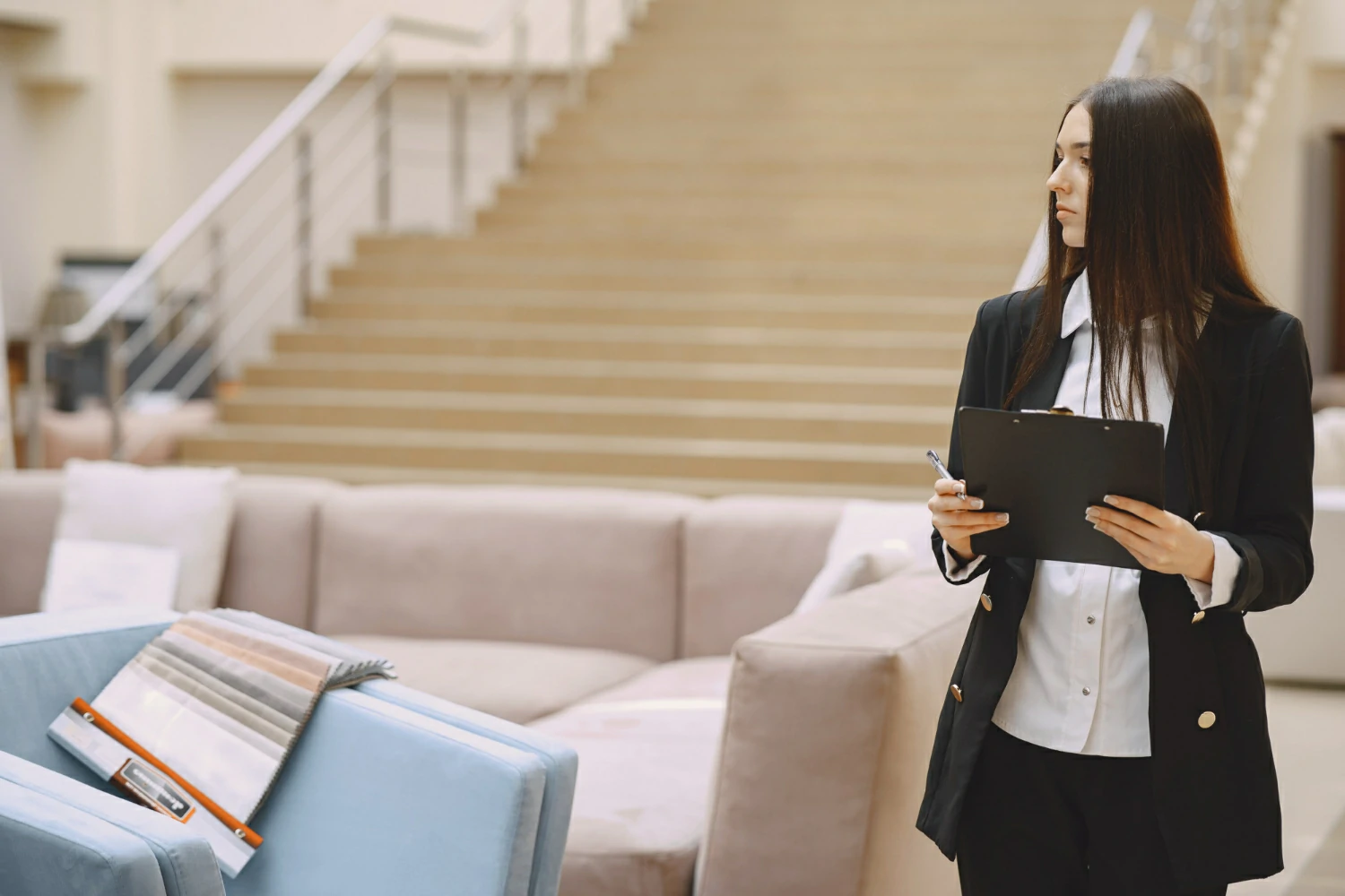 Do Hotel Managers Live in the Hotel