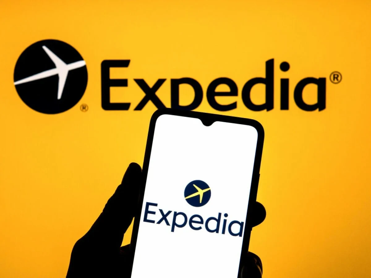 Is Expedia and Hotels.com the same? - StayiPedia