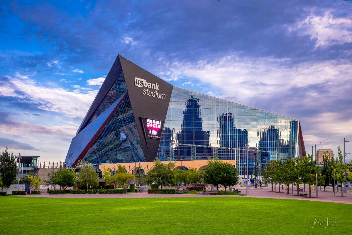 Hotels by US Bank Stadium?