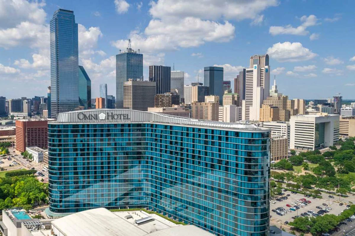 Omni Hotels: Independent Luxury or Big Chain?