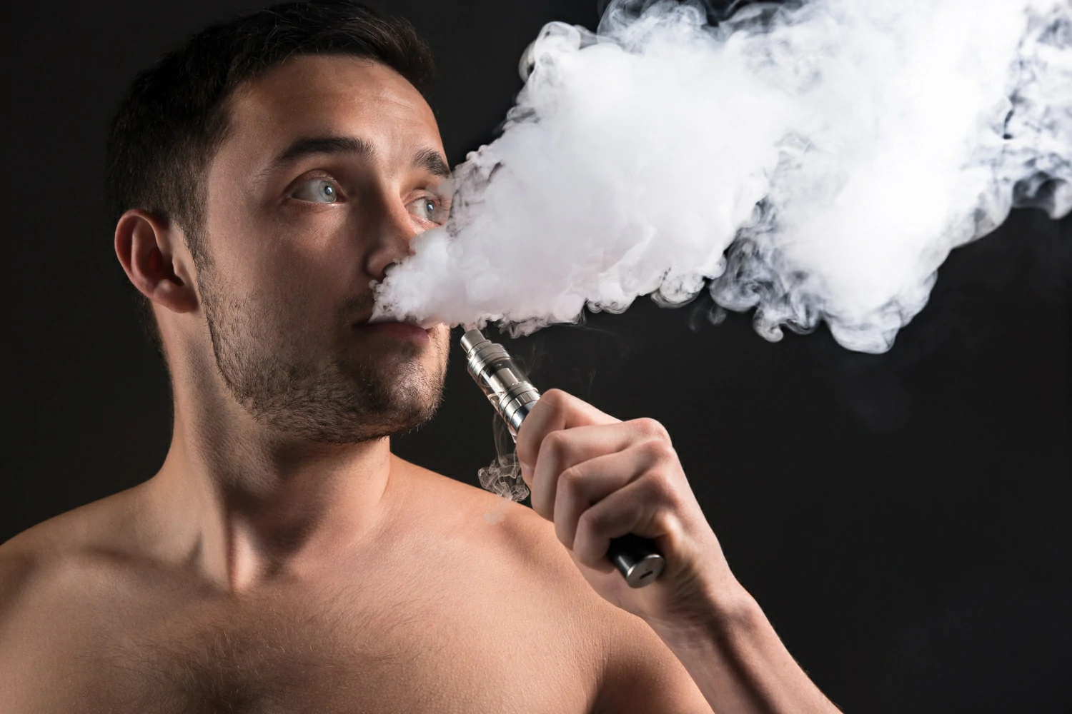 How to smoke in a hotel bathroom without it smelling