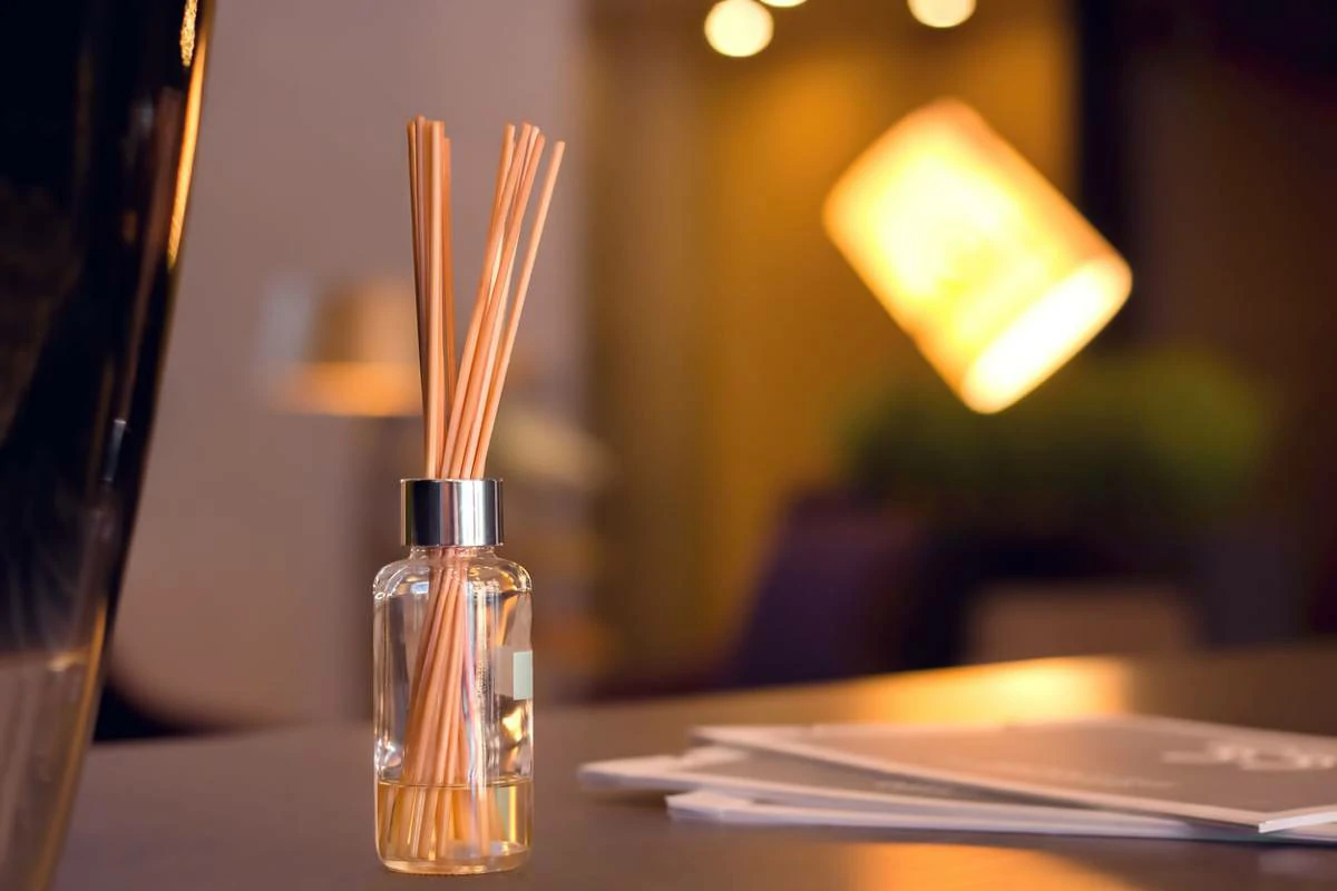 What is the scent used in Hilton hotels?