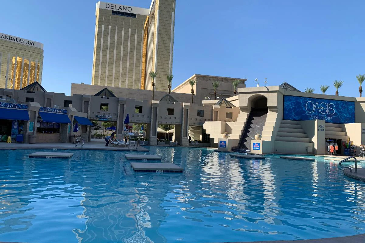 Is the Luxor a Good Hotel?