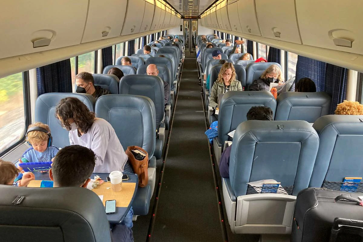 Can You Bring Food or Alcohol on Amtrak?